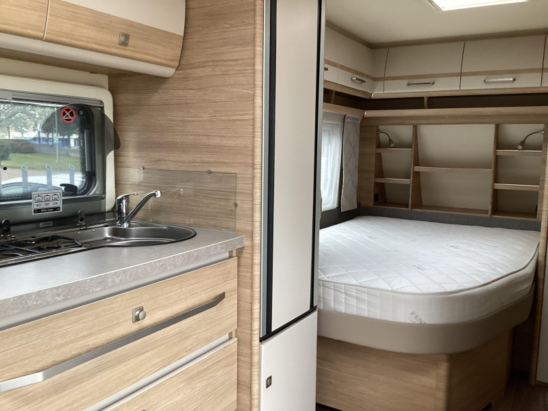 Fendt Bianco Selection 465 SFB mover/ omnistor luifel 