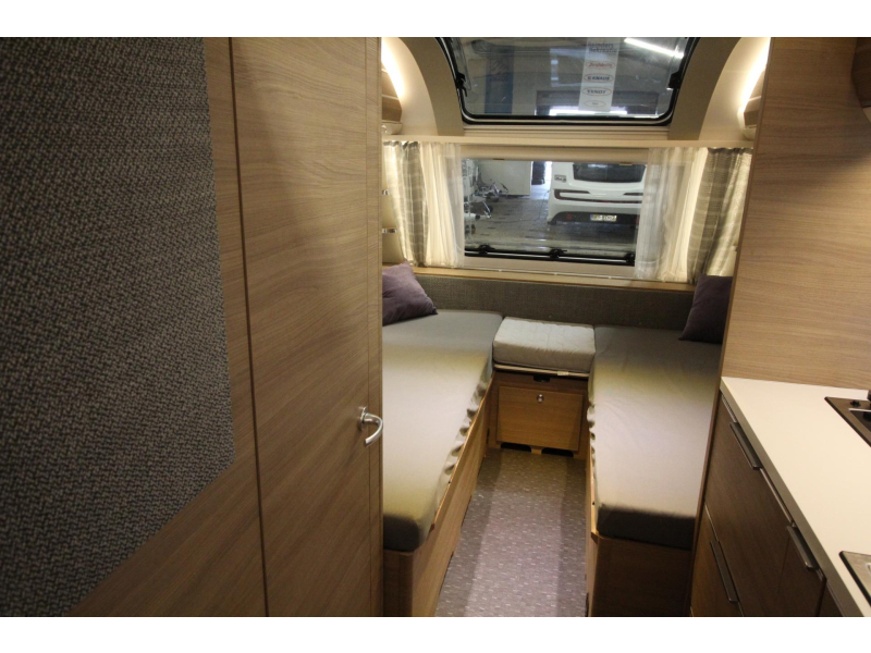 Adria Adora 472 LU Thule1200,Mover,Fietsenre  foto: 8