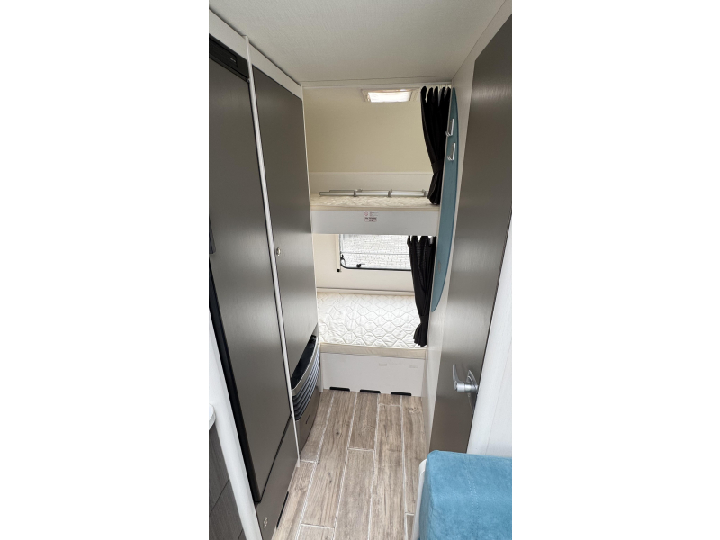 Dethleffs C'Go 495 QSK - Mover - Voortent  foto: 9