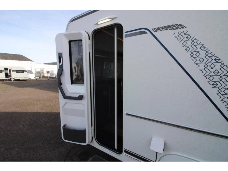 Fendt Apero Activ 390 FH Frans bed & eindkeuken!  foto: 18