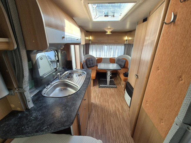 Bürstner 460 TL Enkele bedden, Airco, Mover Voortent luifel foto: 20