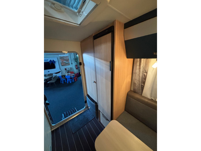 Knaus Sport en Fun 480 QL Mover Cassetteluifel  foto: 12