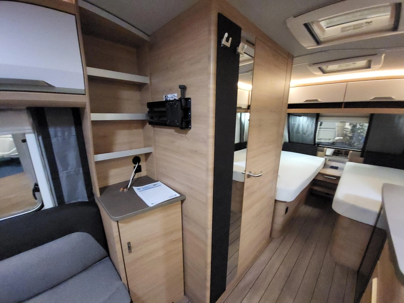 Knaus Sudwind Black Selection 460 EU uit voorraad leverbaar  foto: 10