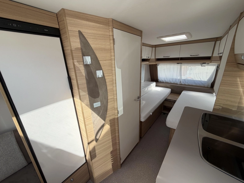 Dethleffs Camper Avantgarde 460 EL Zeer compleet  foto: 9