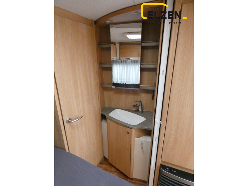 Knaus Sudwind Silver Selection 450 FU Mover, E&P levelsysteem  foto: 14