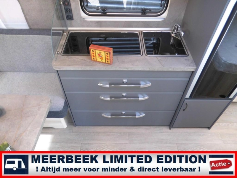 Hobby De Luxe 460 UFE 5139,=KORTING MOVER+AIRCO  foto: 9