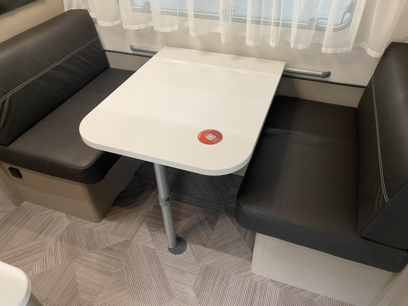 Dethleffs C'go Active 495 QSK stapelbed met 3 bedden!  foto: 14
