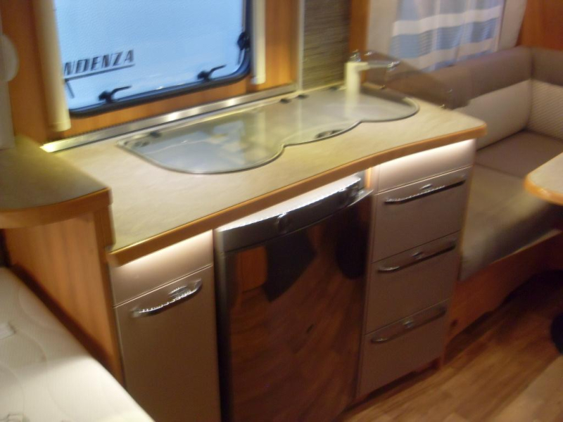 Eriba Nova Winner Edition 465 GL met Mover 