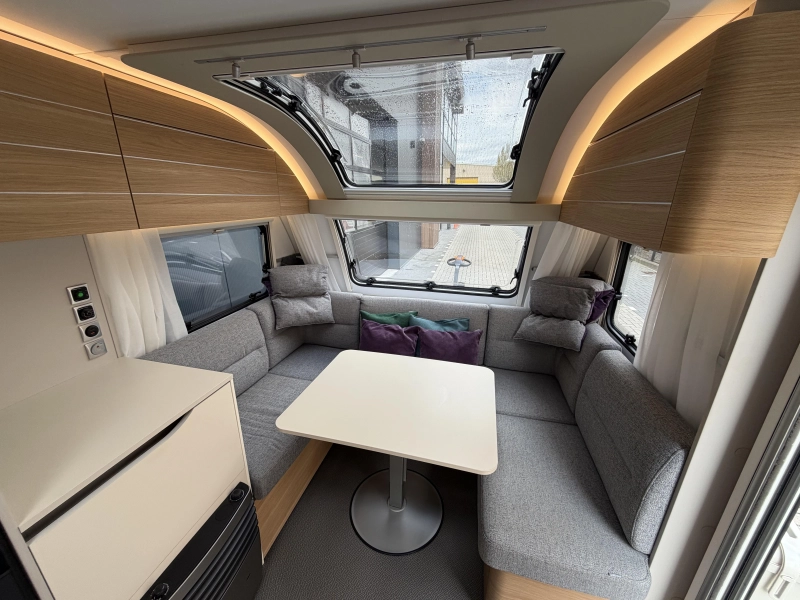 Adria Adora 542 UL Zeer compleet  foto: 7
