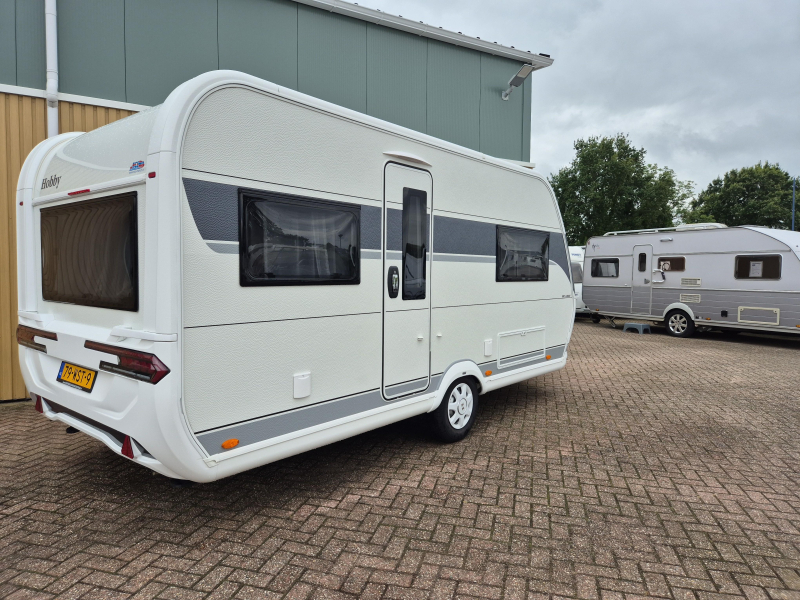 Hobby De Luxe 460 UFE  foto: 2