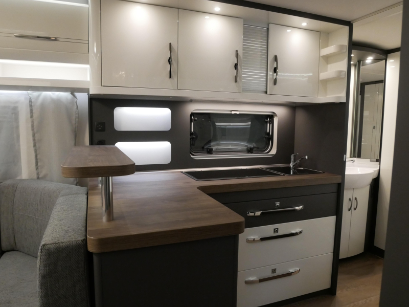 Hobby Excellent 560 CFE NU BIJ VAN EIJK CARAVANS!  foto: 9