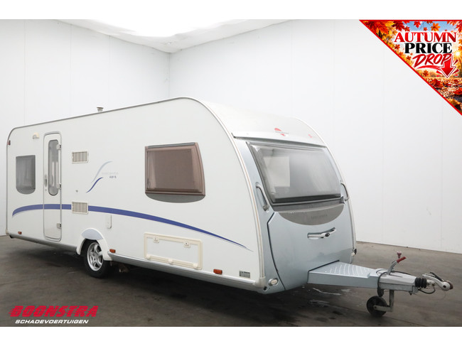 Bürstner Trecento 525 TL Middenkeuken Lengtebed foto: 1