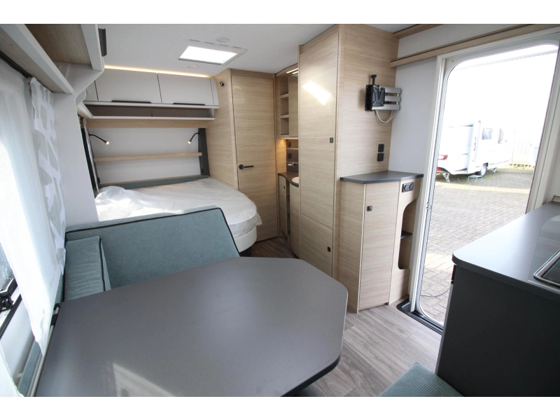 Fendt Apero Activ 390 FH Frans bed & eindkeuken!  foto: 11