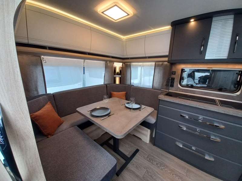 Hobby De Luxe 460 UFE Gratis actiepakket  foto: 5