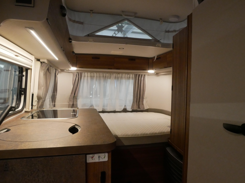 Eriba Touring 530 Gratis mover en luifel  foto: 4