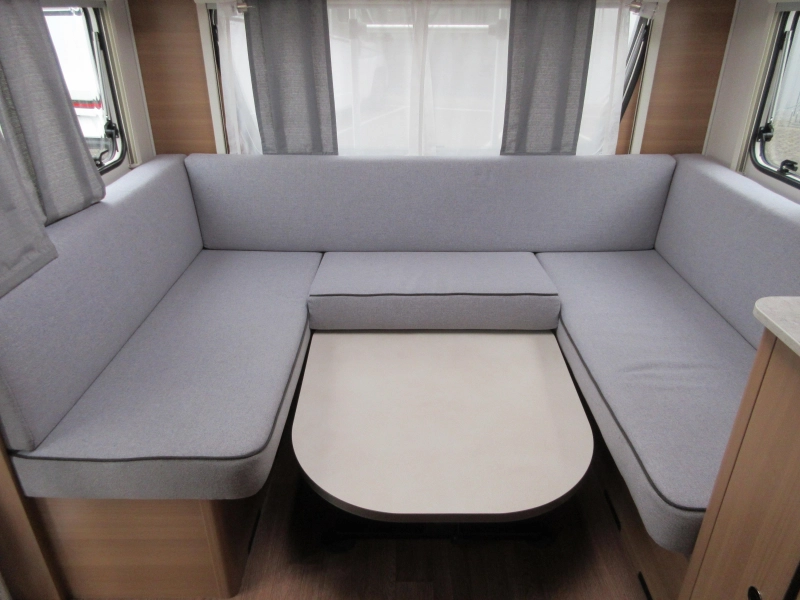 LMC Style Comfort 440 D MOVER AIRCO THULE CASS. 