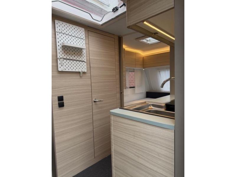 Adria Altea 492 LU Incl. Mover en Voortent  foto: 12