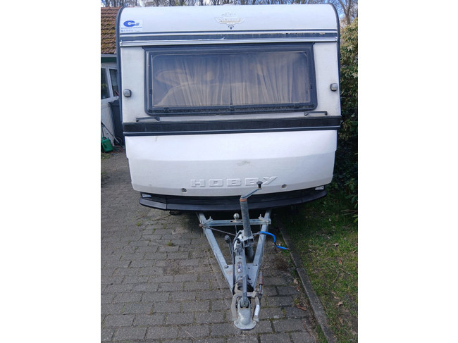 Hobby 420 Prestige incl. voortent foto: 12