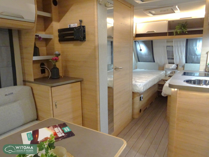 Knaus Sudwind Black Selection 460 EU 50 jaar Witoma voordeel! 