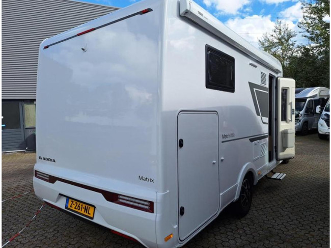 Adria Matrix Axess 650 SL 5-PERSOONS foto: 11