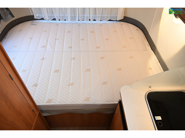 Eriba Touring Triton 418GT foto: 14