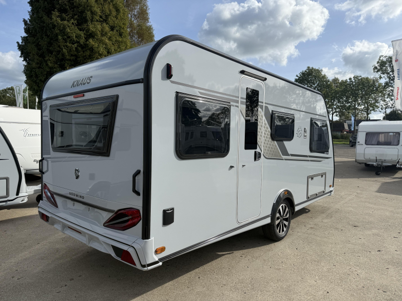 Knaus Sudwind Black Selection 460 EU +vloerverwarming+HCR matr  foto: 2
