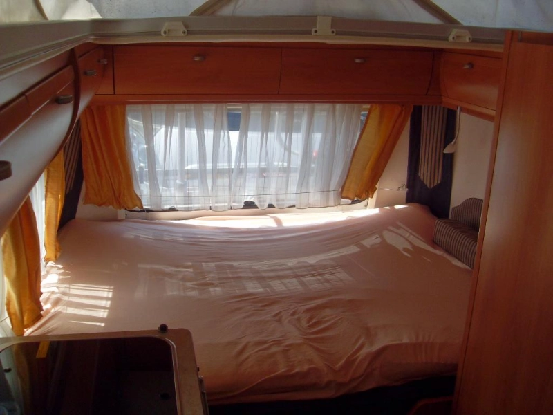 Eriba Triton 430 GT Touring met Mover  foto: 2