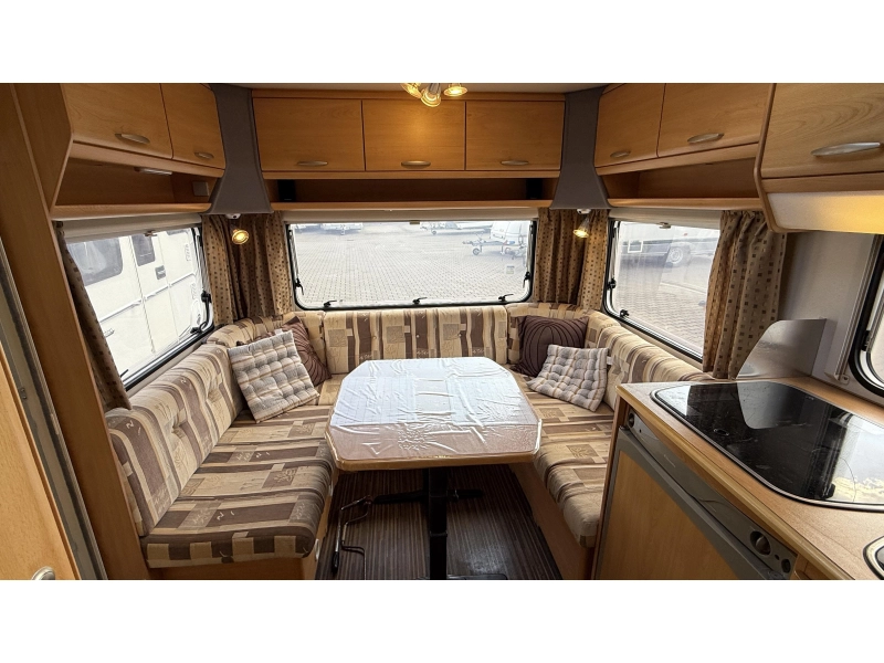 Knaus Sudwind 450 TF frans bed rondzit toilet  foto: 1