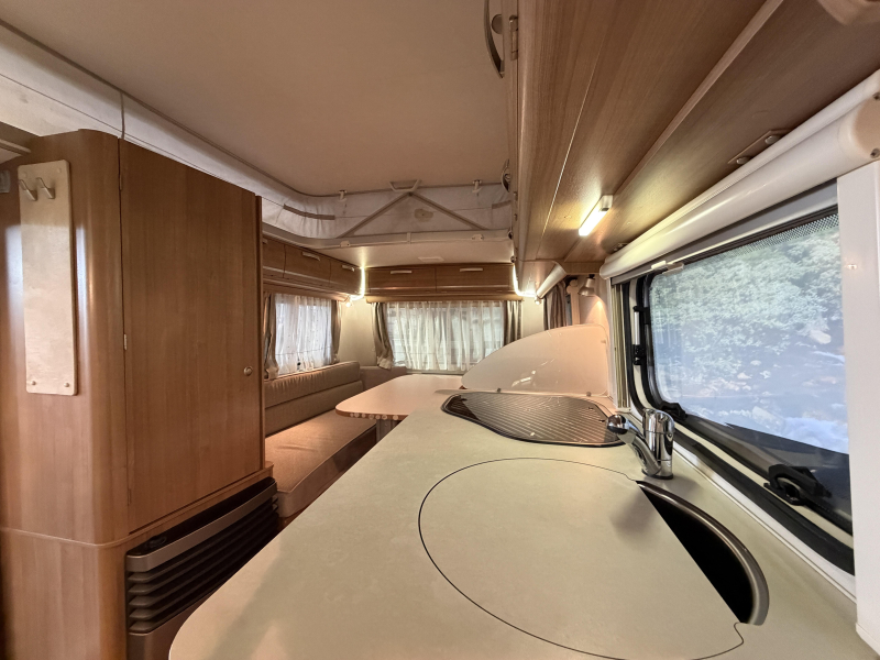 Eriba Touring Triton 410 mover / hefdak  foto: 12