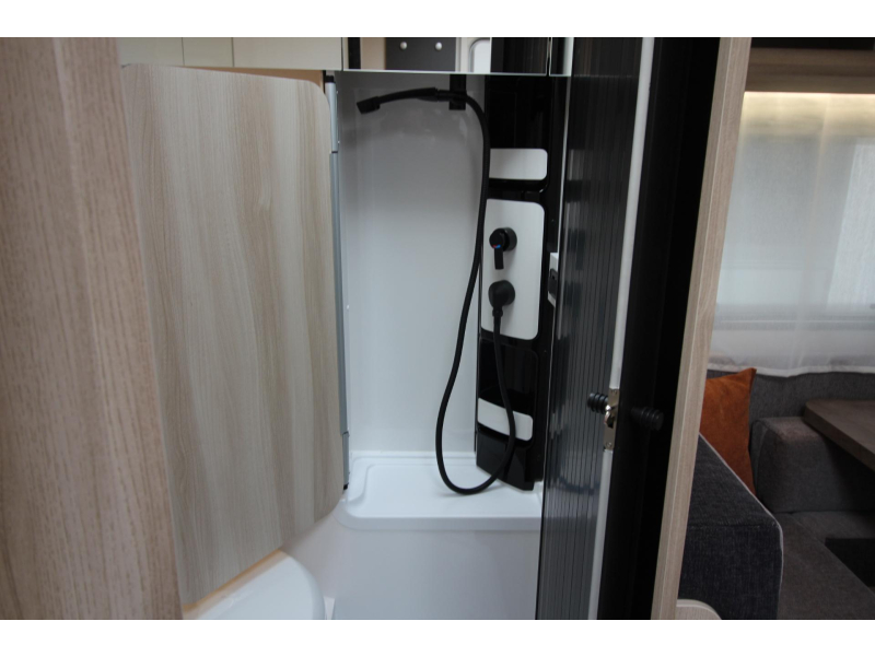 Hobby De Luxe 460 SFF Queensbed  foto: 22