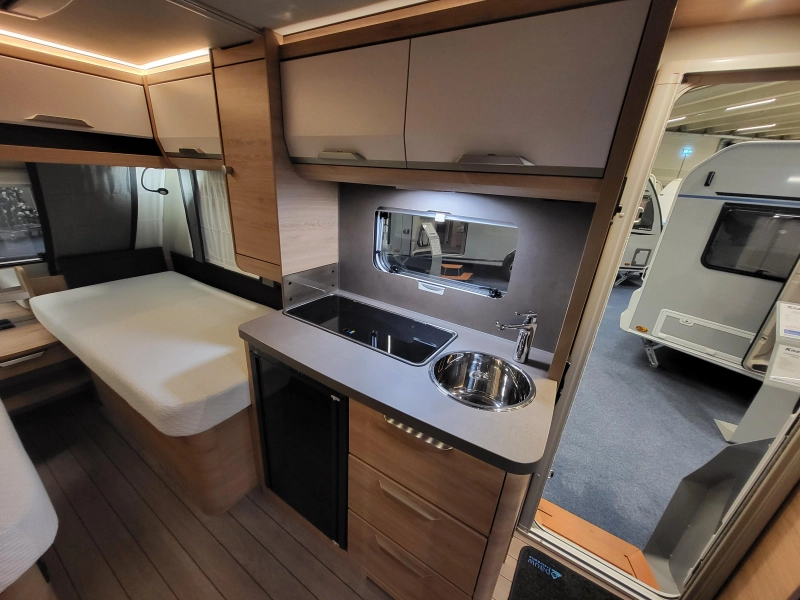 Knaus Sudwind Black Selection 460 EU uit voorraad leverbaar  foto: 14