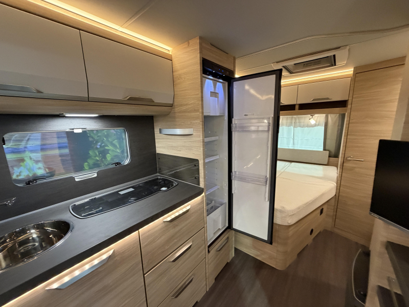 Knaus Sudwind 60 Years 500 FU Mover-Cassetteluifel  foto: 16