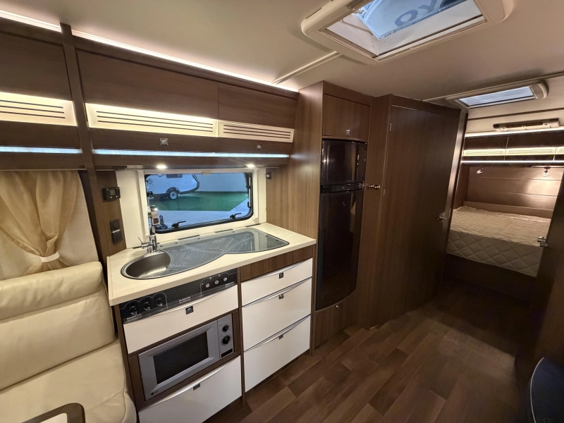 Dethleffs Beduin VIP 760 DR queensbed / full option  foto: 10