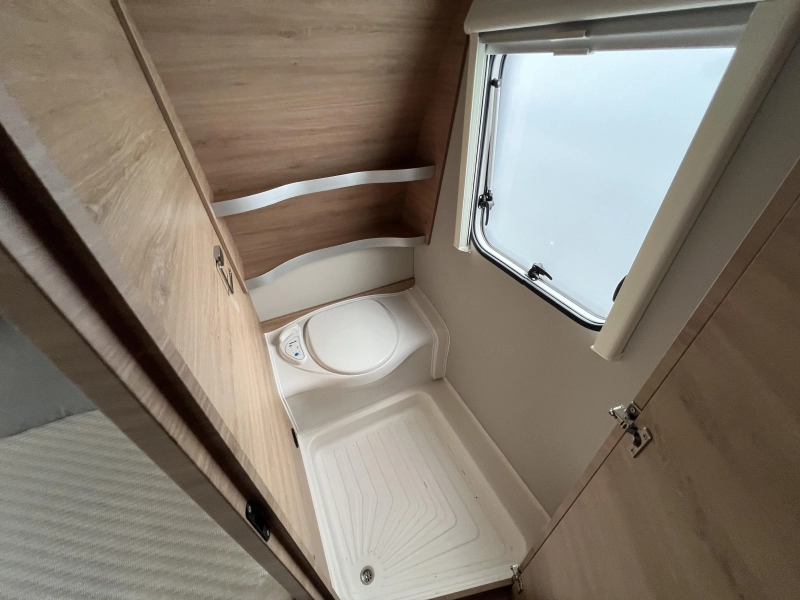 Knaus Sudwind 60 Years 550 FSK Mover, Nieuwe voortent  foto: 18