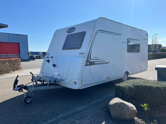 Caravelair Antares 476 Family Stapelbed | Fietsenrek | Voortent | TV | Fransbed | Treinzit | Hor