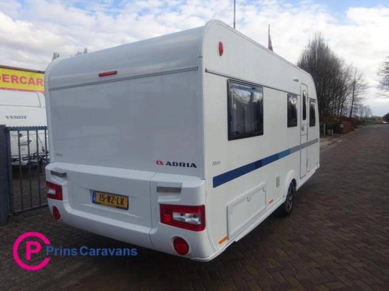 Adria Altea 502 UL Enkele Bedden Grote Koelkast en Rondzit  foto: 5
