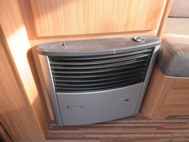 Adria Adora 492 UL MET MOVER & DAKVENTILATOR  foto: 12