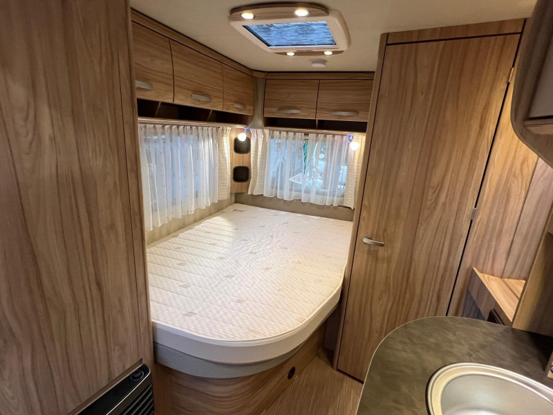 Eriba Nova Light Delight 465 mover, isabella, tent  foto: 11