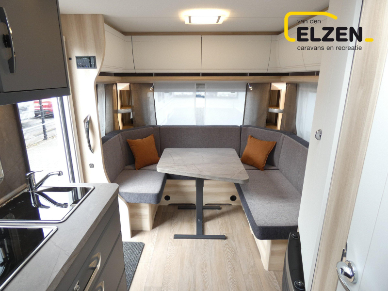Hobby De Luxe 495 UL White Edition Actiepakket  foto: 8