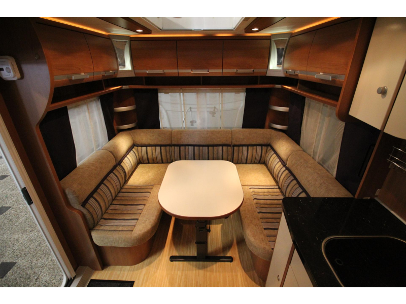 LMC Musica 470 D Mover Voortent Fietsenrek  foto: 11