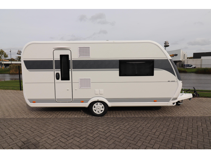 Hobby De Luxe 460 SFF MODEL 2026 / 715 