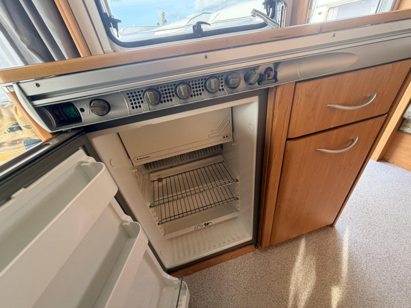 Knaus Blue Line 400 TK Stapelbed,2x Zit & Tent  foto: 10