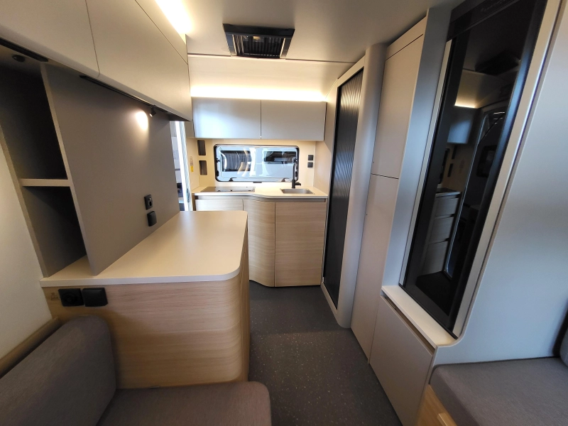 Adria Action 391 LH volledig polyester  foto: 5