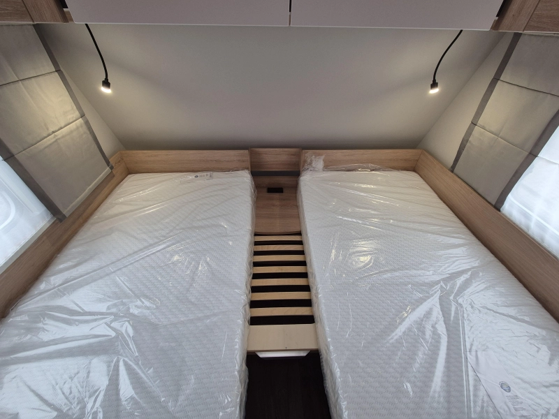 Knaus Sport Platinum 500 EU Rondzit + enkele bedden  foto: 7