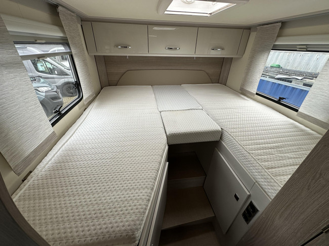 Bürstner Nexxo Van T 620 G ENKELE BEDDEN + COMPACT foto: 13