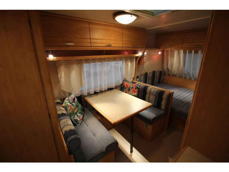 Caravelair Eldorado 420 Voortent, Fietsenrek,  foto: 6