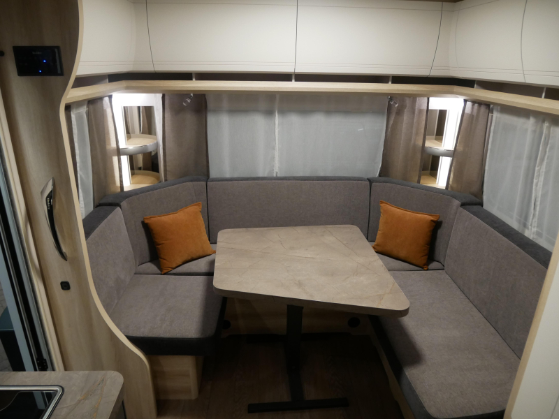 Hobby De Luxe 495 UL NU BIJ VAN EIJK CARAVANS!  foto: 13