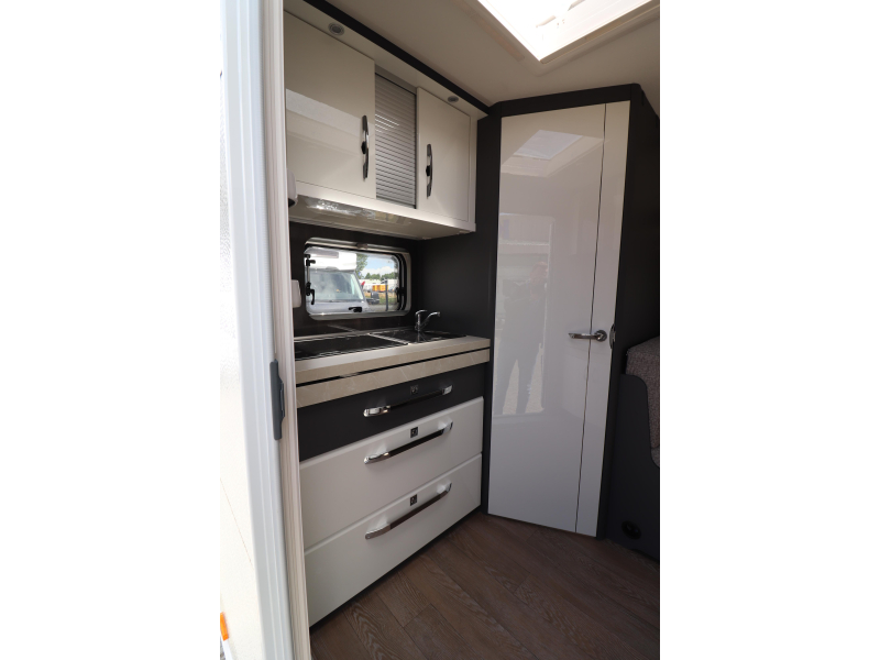 Hobby Excellent 460 SL Mover/ Luifel/ 2025  foto: 6