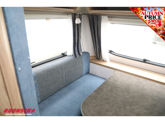 Eriba Nova Light 442 Elegance Luifel Middenkeuken Lengtebed LMV foto: 16