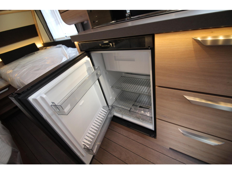 Knaus Sudwind Black Selection 460 EU AIRCO ACTIE  foto: 12